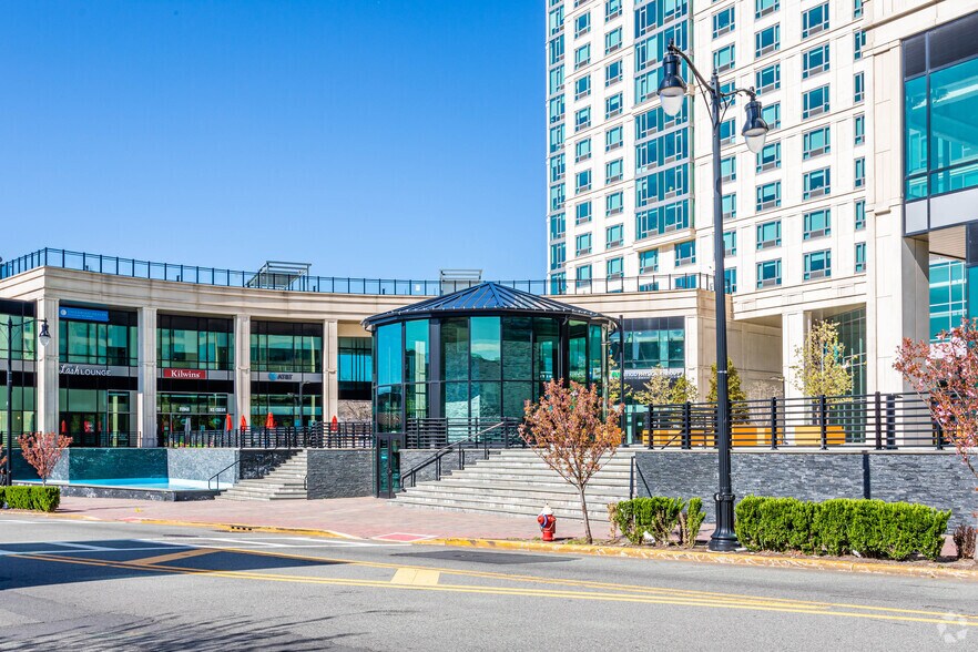 More Photos Of 1 Towne Ctr, Cliffside Park Apartments For Lease