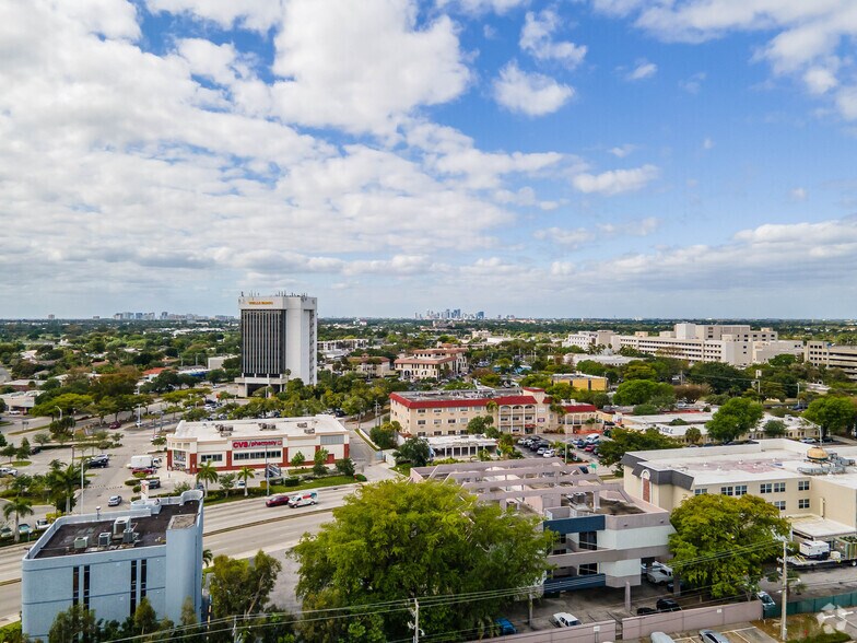 More Photos Of 2151 E Commercial Blvd, Fort Lauderdale Medical For Lease