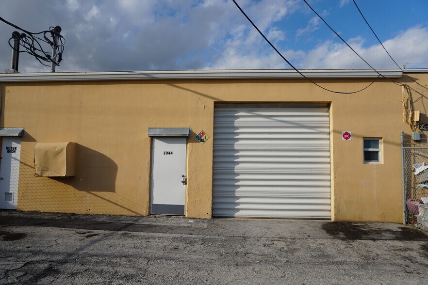 More Photos Of 1044 NE 44th St, Oakland Park Industrial For Sale