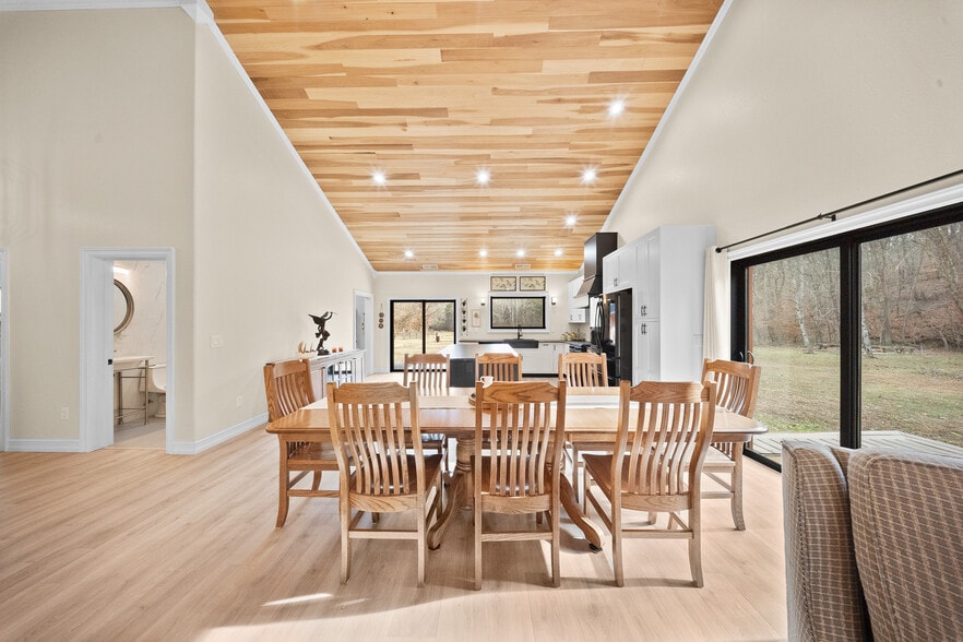 More Photos Of 325 Sinking Rd, Argillite Hospitality For Sale