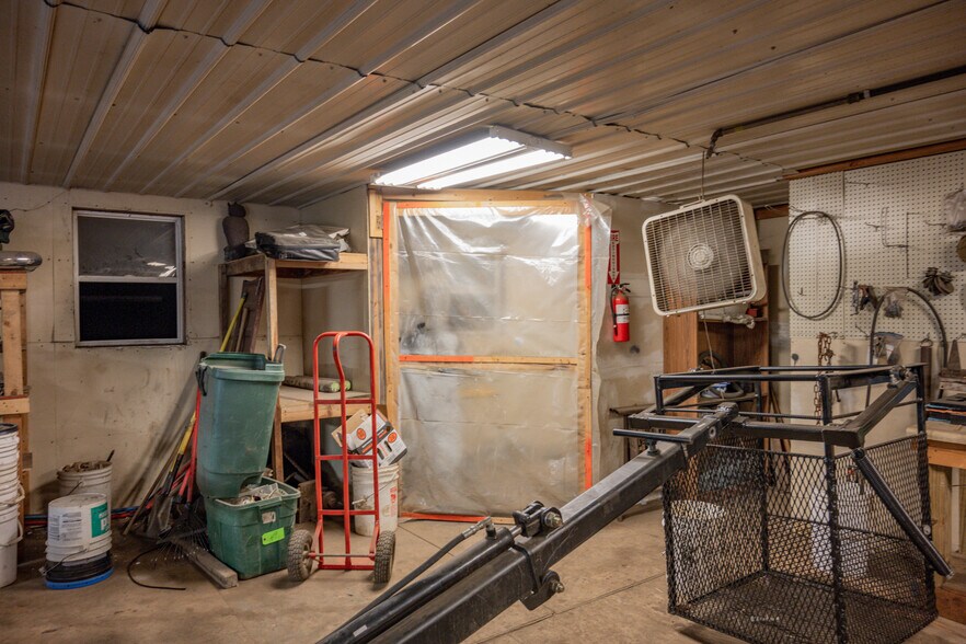 More Photos Of 1626 Academy St, Elroy Warehouse For Sale