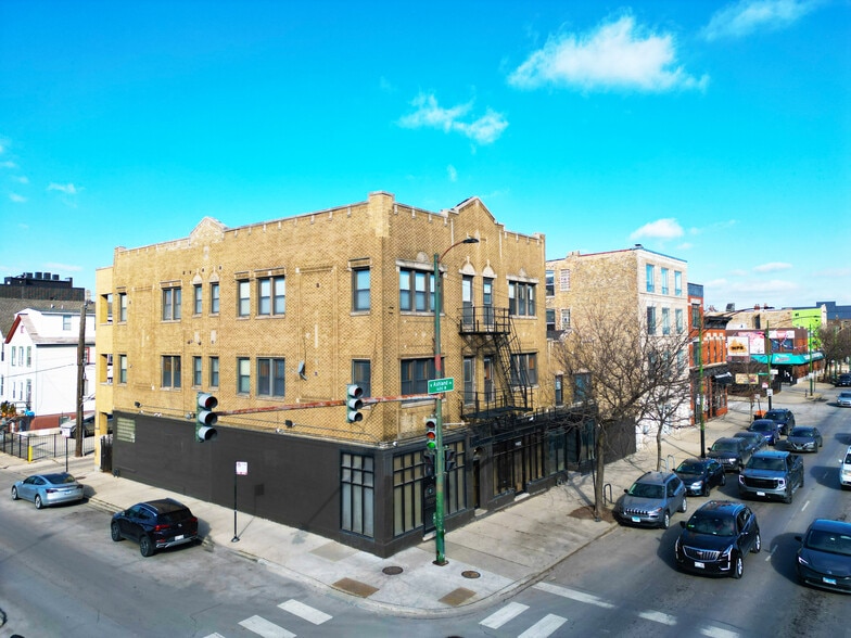 More Photos Of 1400-1402 N Ashland Ave, Chicago Storefront Retail Residential For Lease