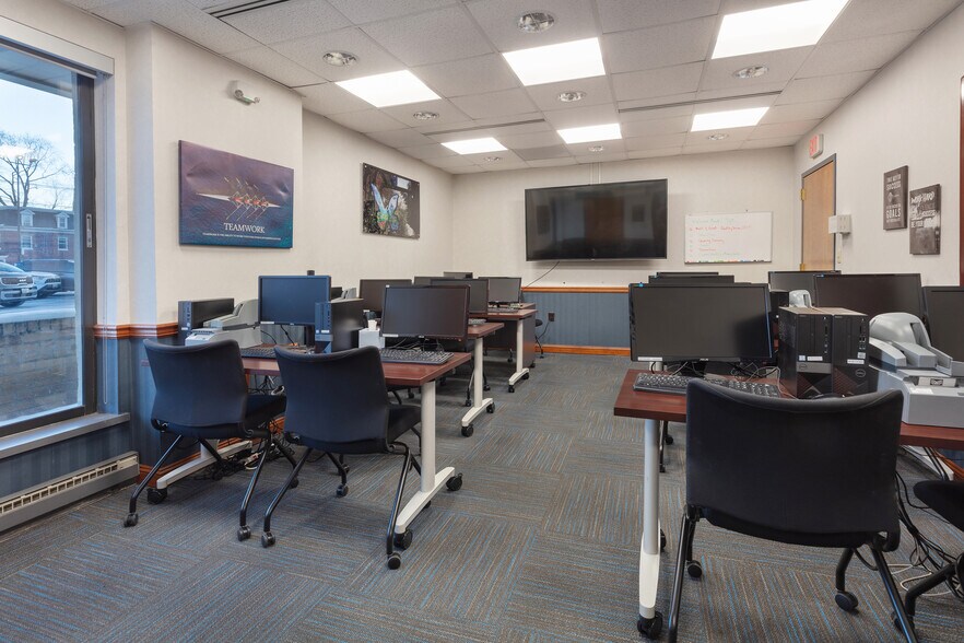 More Photos Of , Hagerstown Office For Sale