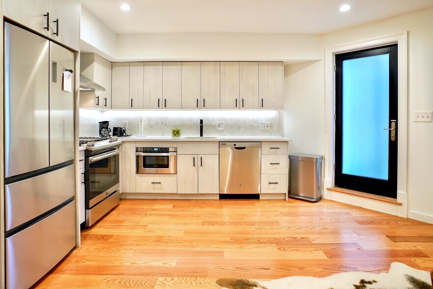 More Photos Of 1823 Kalorama Rd NW, Washington Apartments For Sale