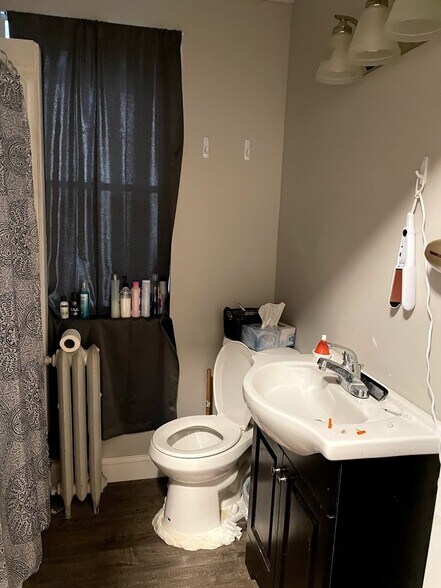 More Photos Of 174 Willow St, Waterbury Apartments For Sale