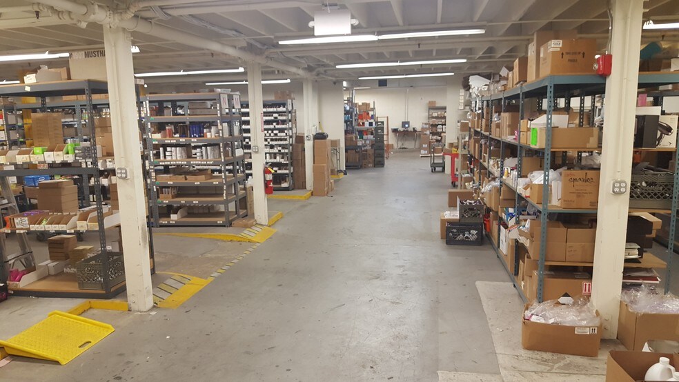 More Photos Of 980 S Amphlett Blvd, San Mateo Industrial For Sale