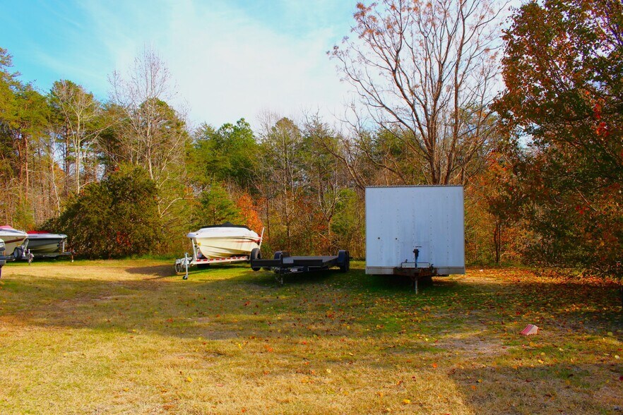 More Photos Of 994 Rhyne Rd, Clover Light Manufacturing For Sale