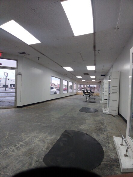 More Photos Of 431 5th St, Marysville Freestanding For Sale