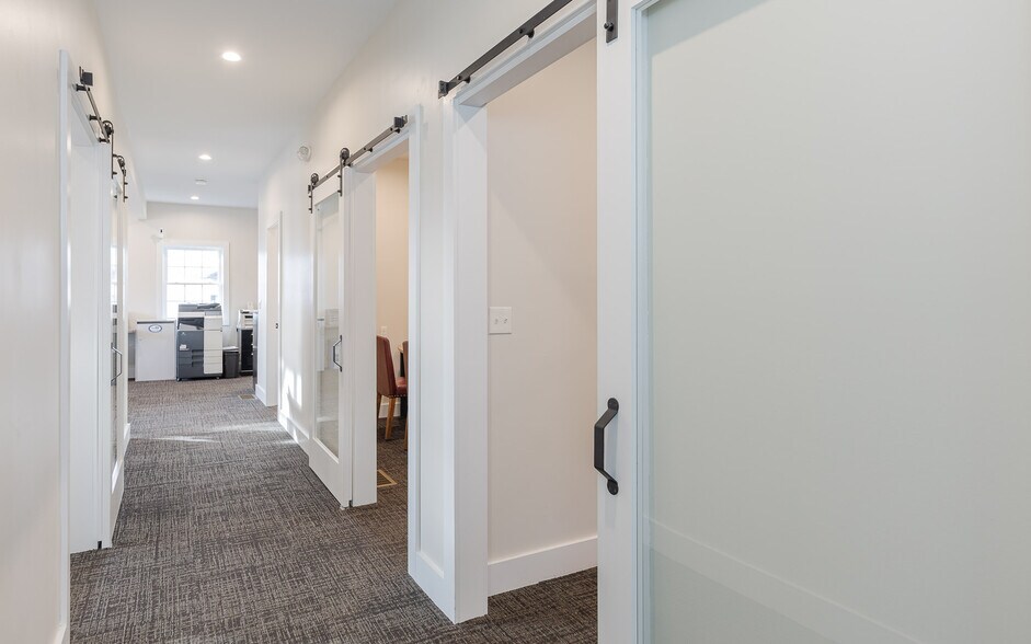 More Photos Of 6 Ames Plaza Ln, Walpole Office For Sale
