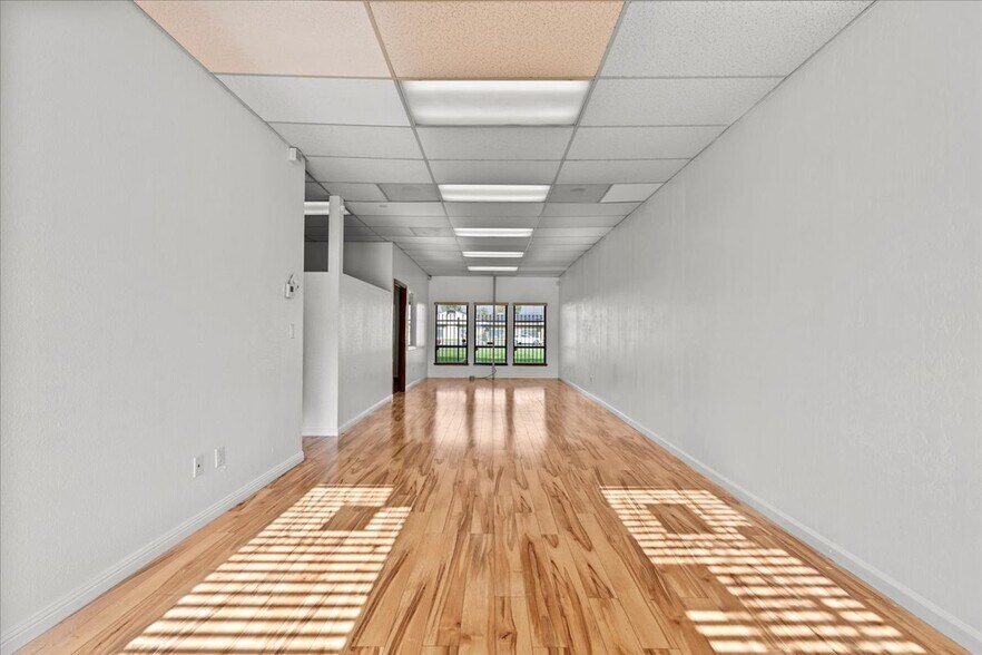 More Photos Of 1811 Grand Canal Blvd, Stockton Office For Lease