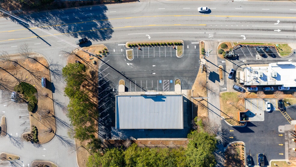 More Photos Of 7100 Douglas Blvd, Douglasville Freestanding For Sale