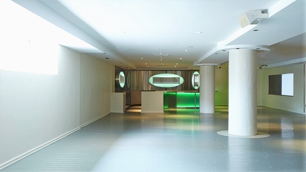 More Photos Of 440 W Randolph St, Chicago Apartments For Sale