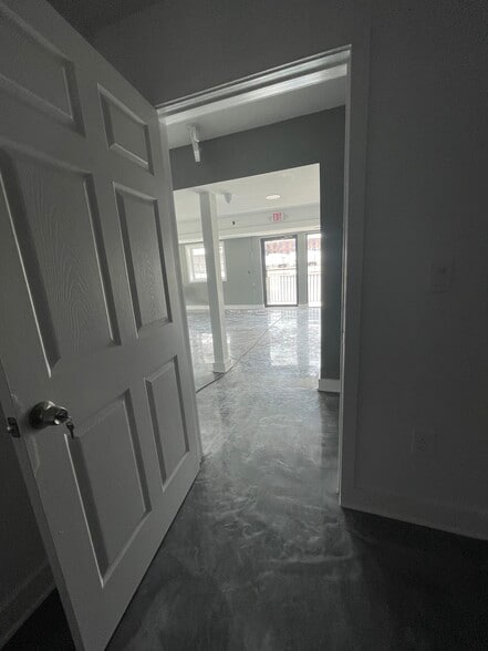 More Photos Of 3447-61 Richmond St, Philadelphia Showroom For Sale