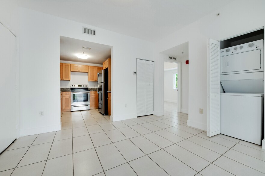 More Photos Of 750 SW 2nd St, Miami Apartments For Sale
