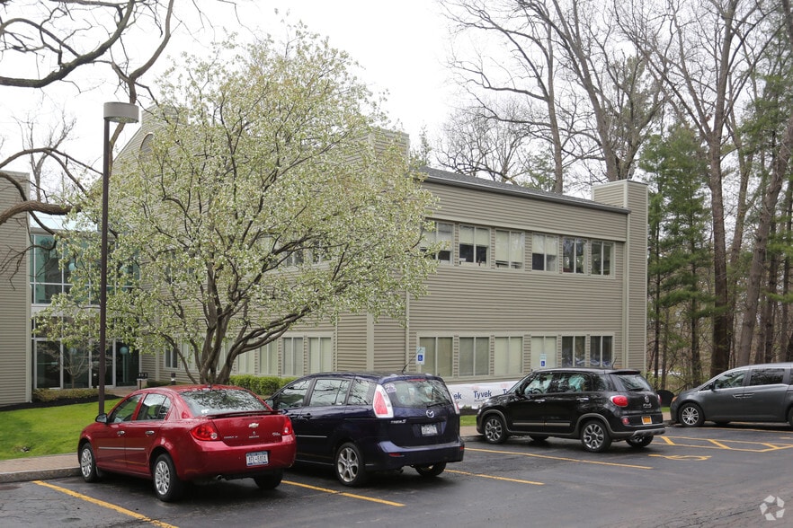 Primary Photo Of 100 Linden Oaks, Rochester Office For Lease