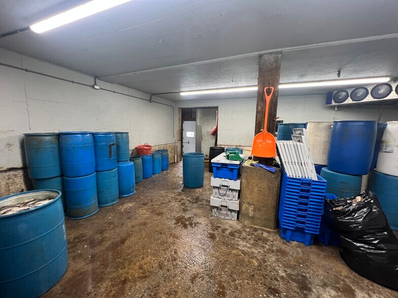 More Photos Of 9 Water St, Kittery General Retail For Lease