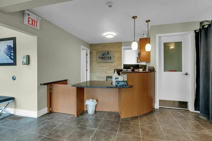 More Photos Of 1014 Maitland Av, Ottawa Medical For Sale