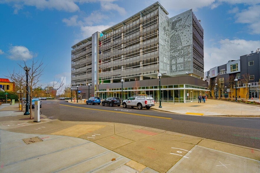 More Photos Of 12695 Crescent, Beaverton Storefront For Lease