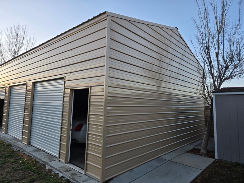 More Photos Of 3565 Louer Dr, Lancaster Contractor Storage Yard For Sale