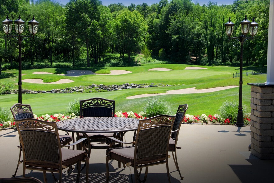 More Photos Of 61809 Stonegate Dr, Centreville Golf Course Driving Range For Sale