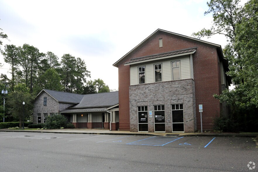 Primary Photo Of 1101 Old Trolley Rd, Summerville Medical For Lease