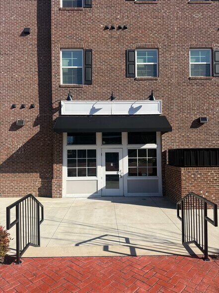 Primary Photo Of 800 Gathering Park Cir, Cary Storefront Retail Office For Lease