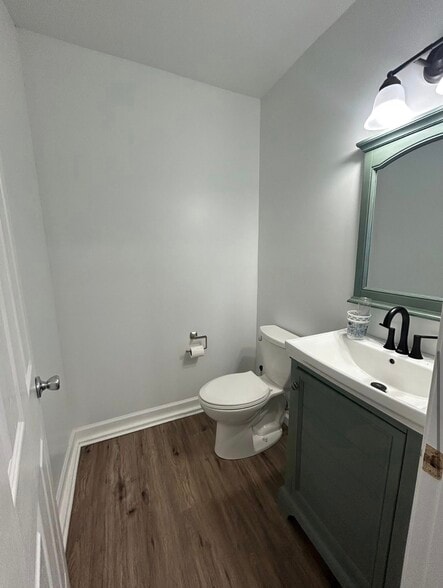 More Photos Of 1430 Congress St, Lafayette Office For Lease