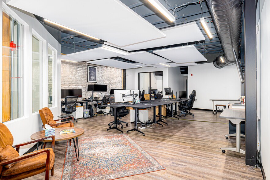 More Photos Of 251 Granby St, Norfolk Office For Sale
