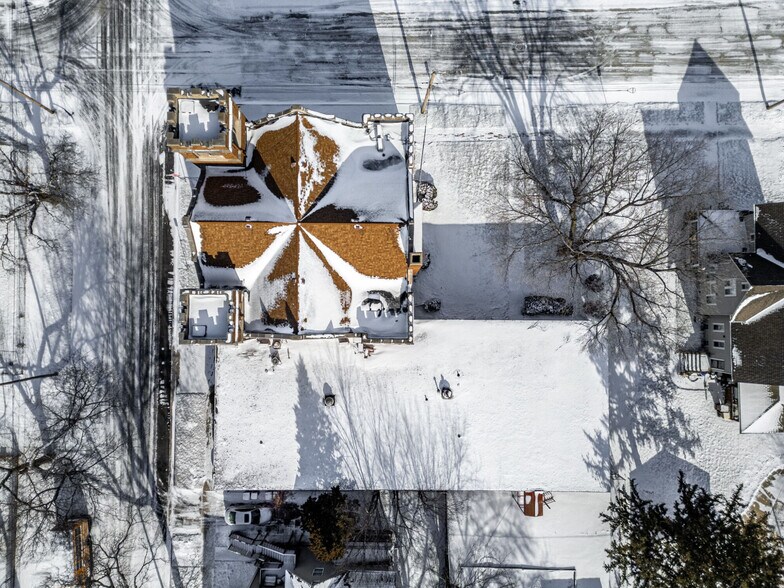 More Photos Of 1203 3rd Ave, Rockford Religious Facility For Sale