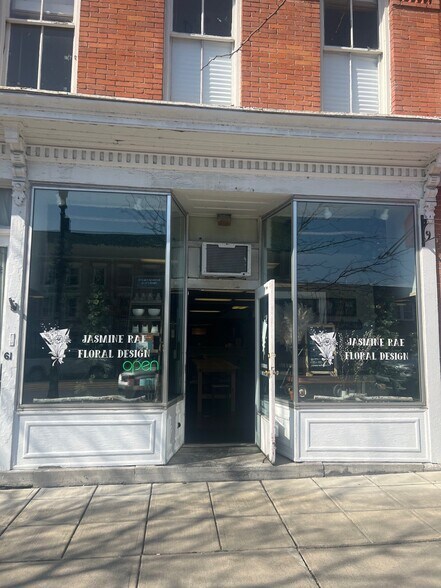 More Photos Of 61 Albany St, Cazenovia Loft Creative Space For Lease