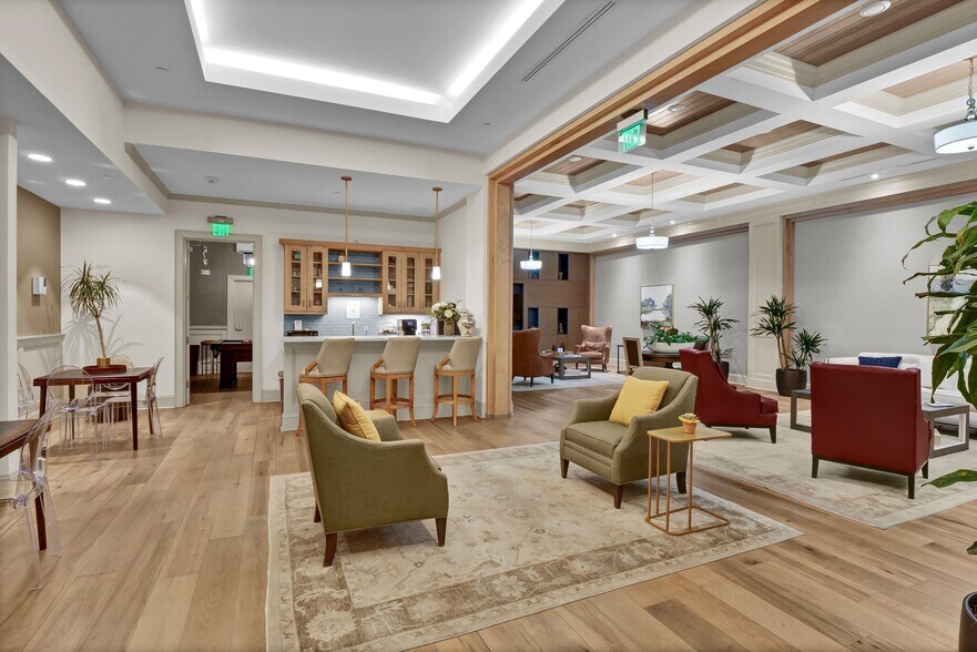 More Photos Of 240 N Water St, Wilmington Specialty For Sale