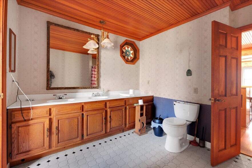 More Photos Of 9512 National Turnpike, Fairdale Land For Sale