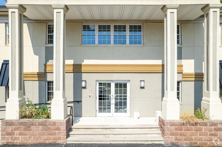 More Photos Of 540 Lacey Rd, Forked River Medical For Lease