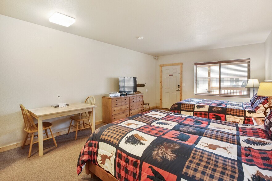 More Photos Of 777 E Highway 24, Woodland Park Hotel For Sale