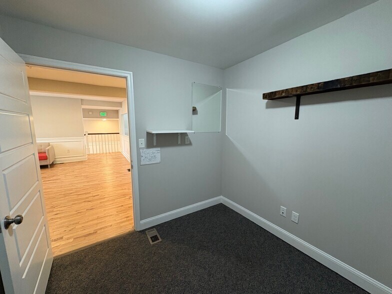 More Photos Of 413 Eastern Blvd, Essex Office Residential For Sale
