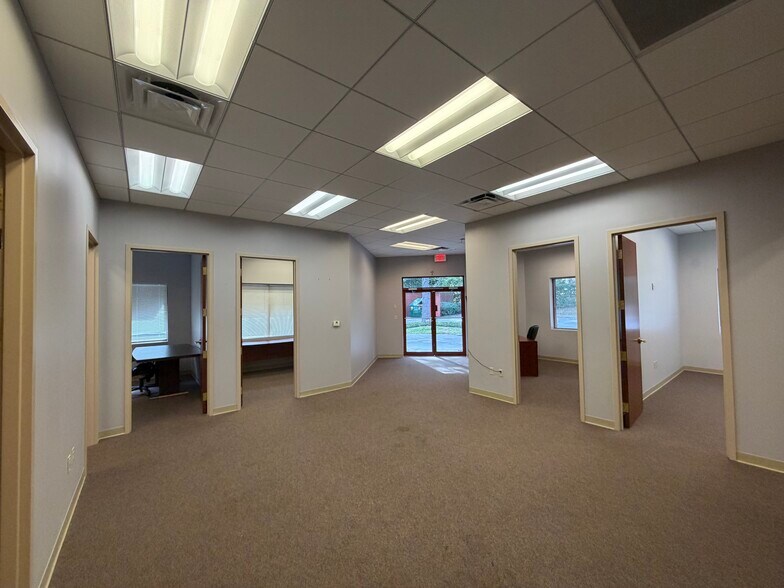 More Photos Of 745 Primera Blvd, Lake Mary Medical For Lease