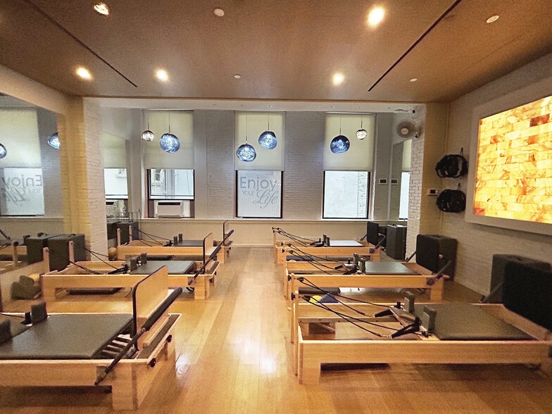 More Photos Of 68 Thomas St, New York Apartments For Sale