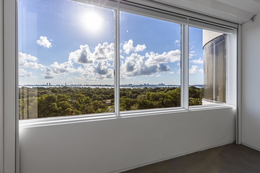 More Photos Of 4770 Biscayne Blvd, Miami Office Residential For Lease