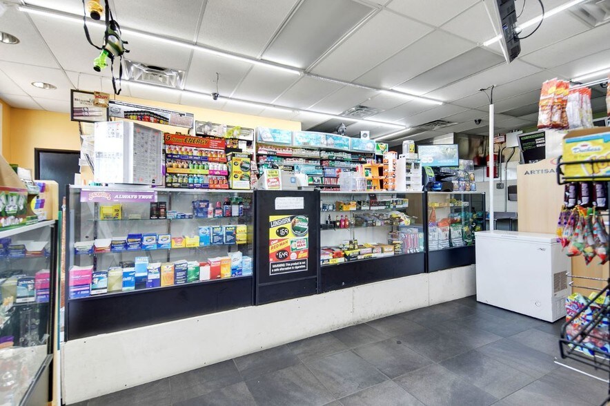 More Photos Of 315 N Eastern Blvd, Fayetteville Convenience Store For Sale