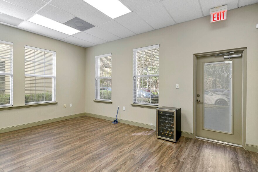 More Photos Of 871 Outer Rd, Orlando Medical For Lease