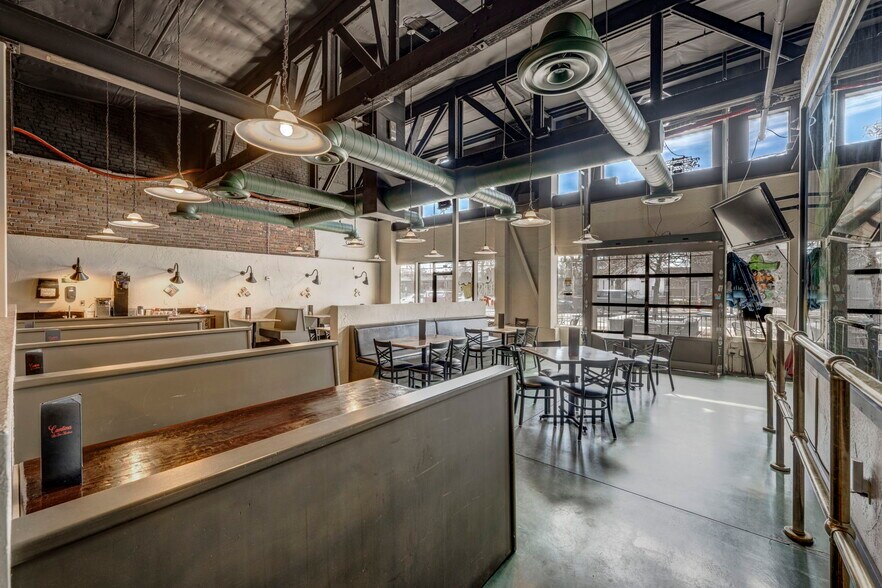 More Photos Of 922-926 Victorian Ave, Sparks General Retail For Sale