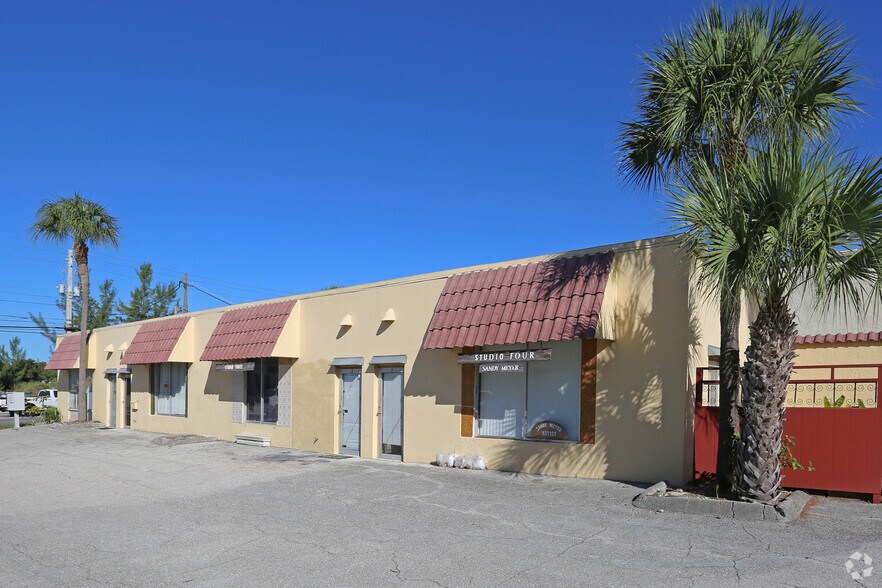 More Photos Of 1169 Old Dixie Hwy, Lake Park Warehouse For Sale