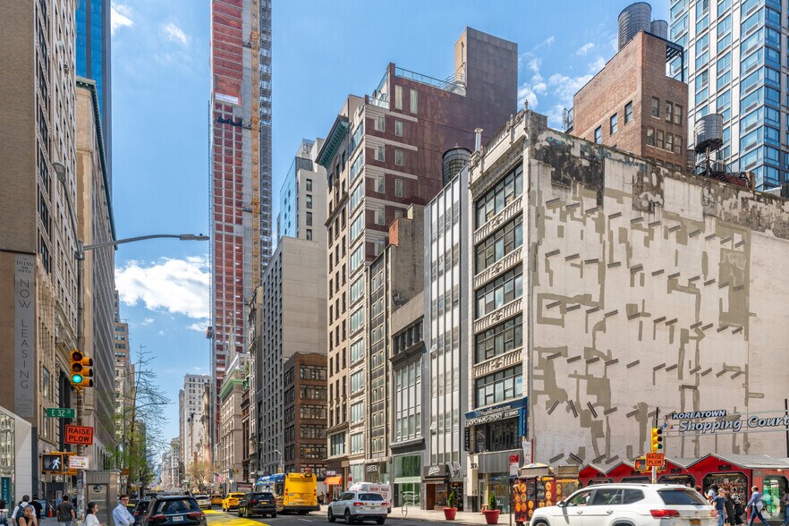 More Photos Of 304 Fifth Ave, New York Loft Creative Space For Lease