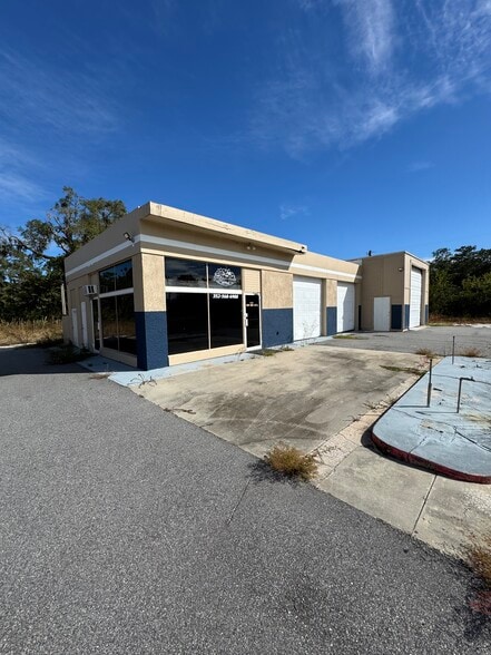 More Photos Of 89 Sr 471, Sumterville Service Station For Lease