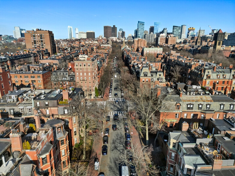 More Photos Of 164 Marlborough St, Boston Dormitory For Sale