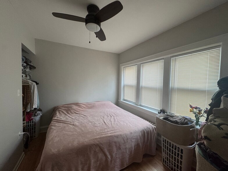 More Photos Of 1027 E Center St, Milwaukee Apartments For Sale