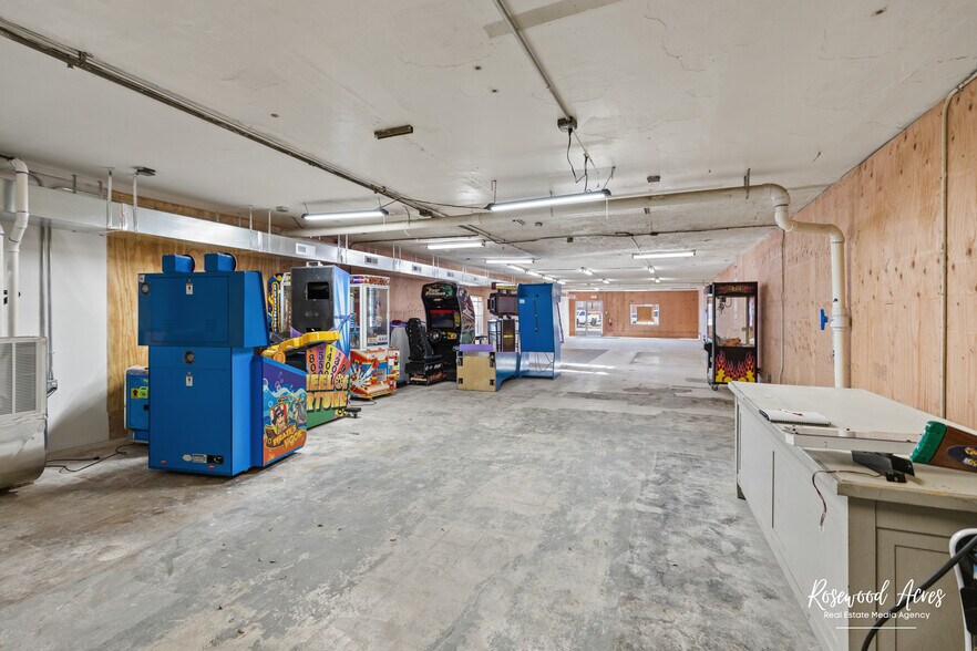 More Photos Of 120 N Cleveland Ave, Bradley Office For Sale