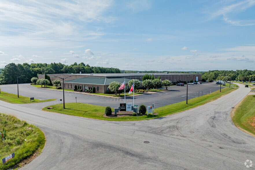 More Photos Of 35 Weathers St, Youngsville Manufacturing For Lease