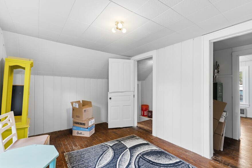 More Photos Of 325 N Cedar St, Imlay City Medical For Sale