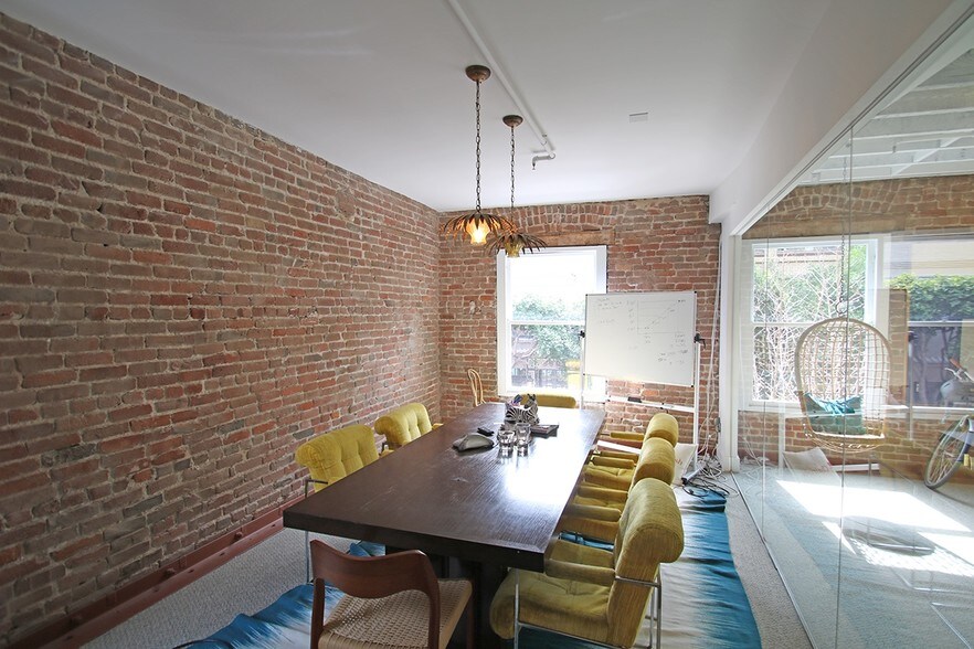 More Photos Of 570-574 Pacific Ave, San Francisco Loft Creative Space For Lease